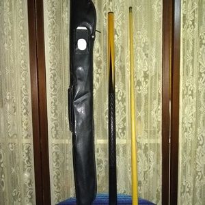 "MAKE AND OFFER ITEM AN HISTORIC CLUE STICK"